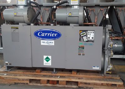 Carrier 75 ton water cooled chiller panel view