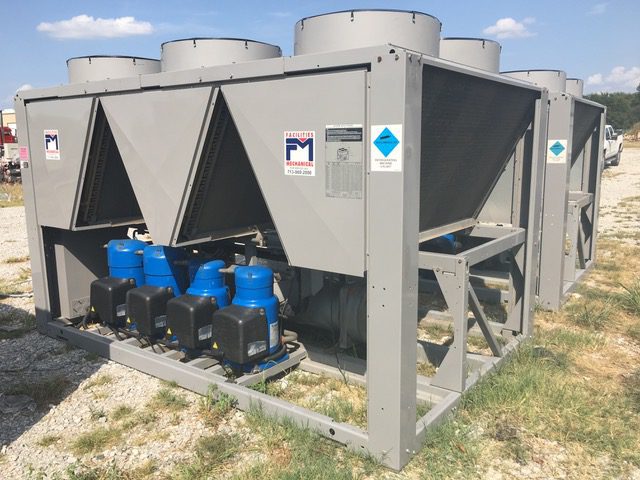 used Bell & Gossett 10HP pump installed in a 90 ton Carrier air cooled chiller used Bell & Gossett 10HP pump installed in a 90 ton Carrier air cooled chiller