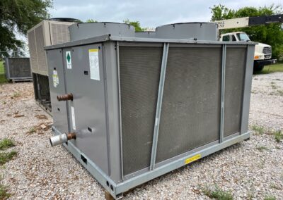 CARRIER – 40 Ton Air Cooled Chiller