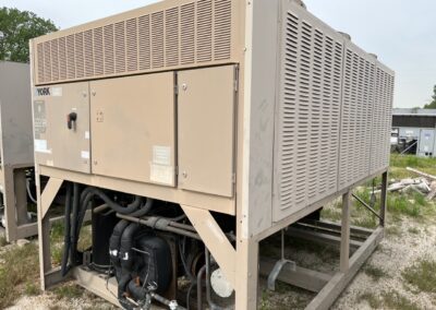 YORK – 120 Ton Air Cooled Chiller