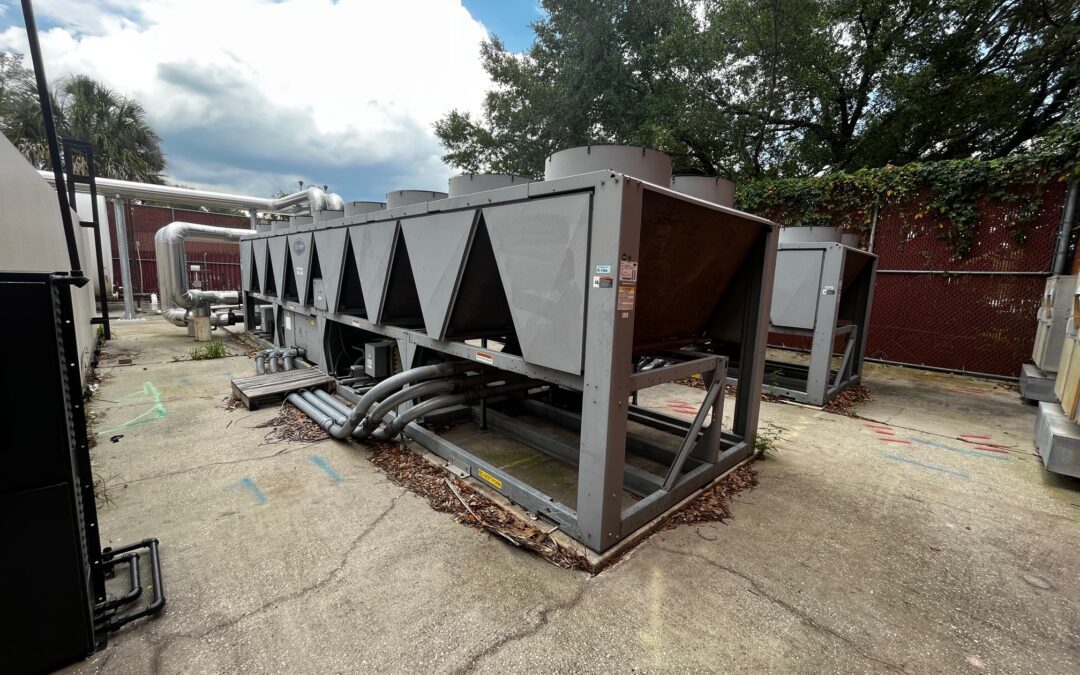 CARRIER – 280 Ton Air Cooled Chiller (Qty 2 Available)